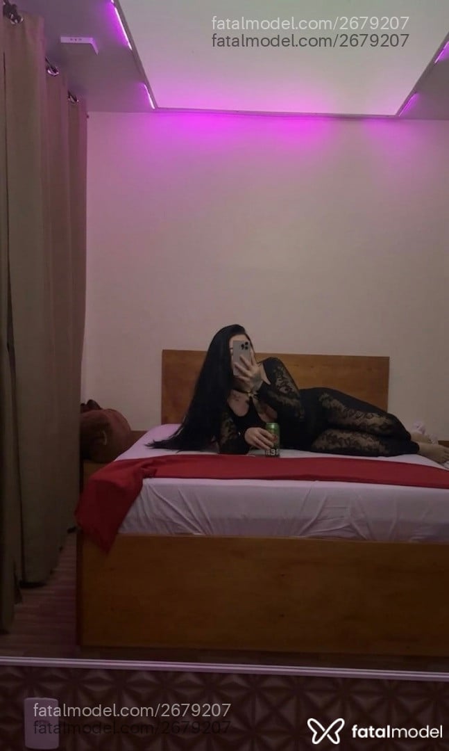 Acompanhante mulher trans morena (o) de olhos castanhos em Nova Friburgo Acompanhante mulher trans morena (o) de olhos castanhos em Nova Friburgo - Allanys