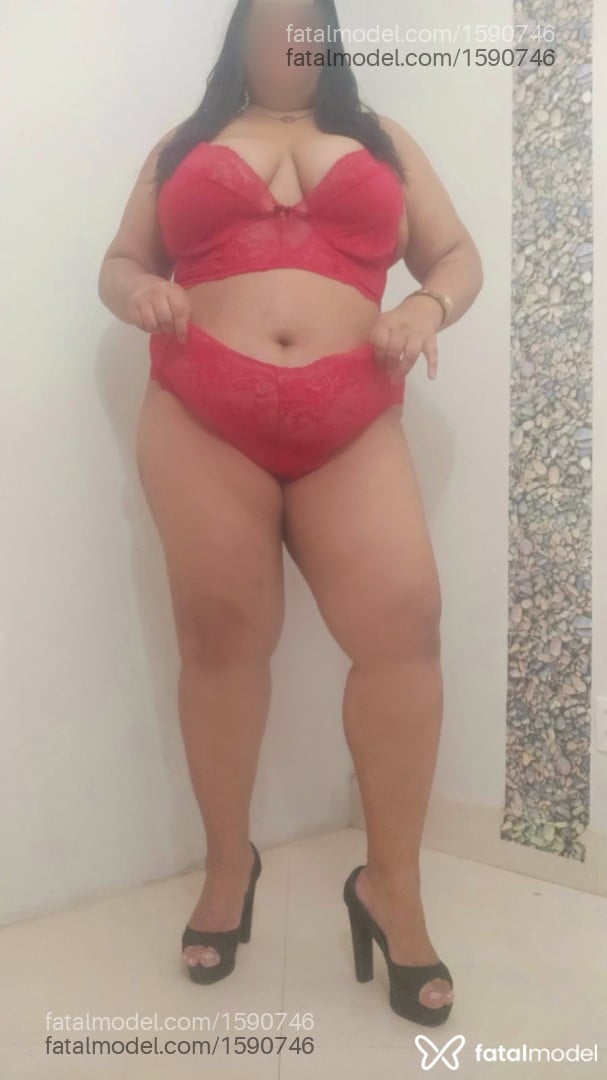 Acompanhante mulher morena (o) de olhos castanhos em Brasília Acompanhante mulher morena (o) de olhos castanhos em Brasília - Eduarda Lins