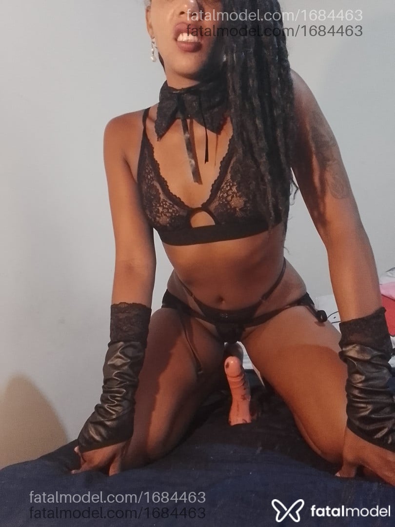 Acompanhante mulher com cabelo castanho de olhos mel em Florianópolis - Dãndárïnhä