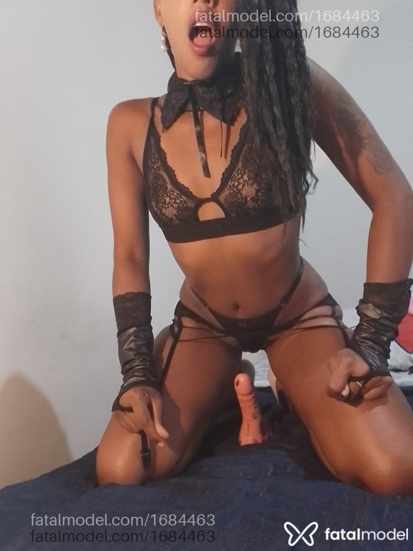 Acompanhante mulher com cabelo castanho de olhos mel em Florianópolis - Dãndárïnhä