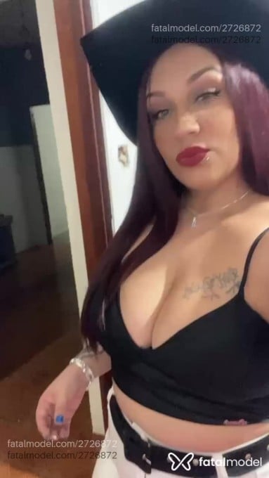 Acompanhante mulher ruiva (o) de olhos castanhos em Leme - Lia