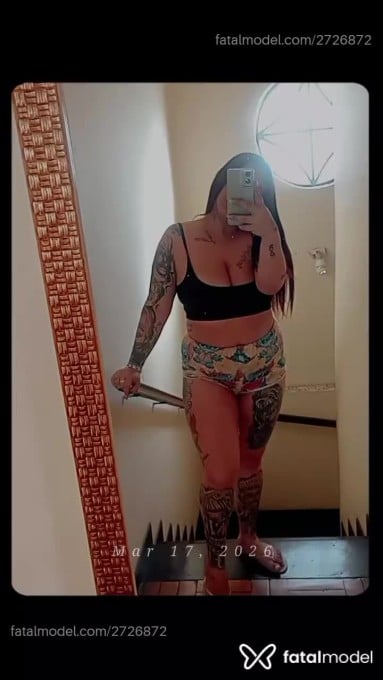 Acompanhante mulher ruiva (o) de olhos castanhos em Leme - Lia