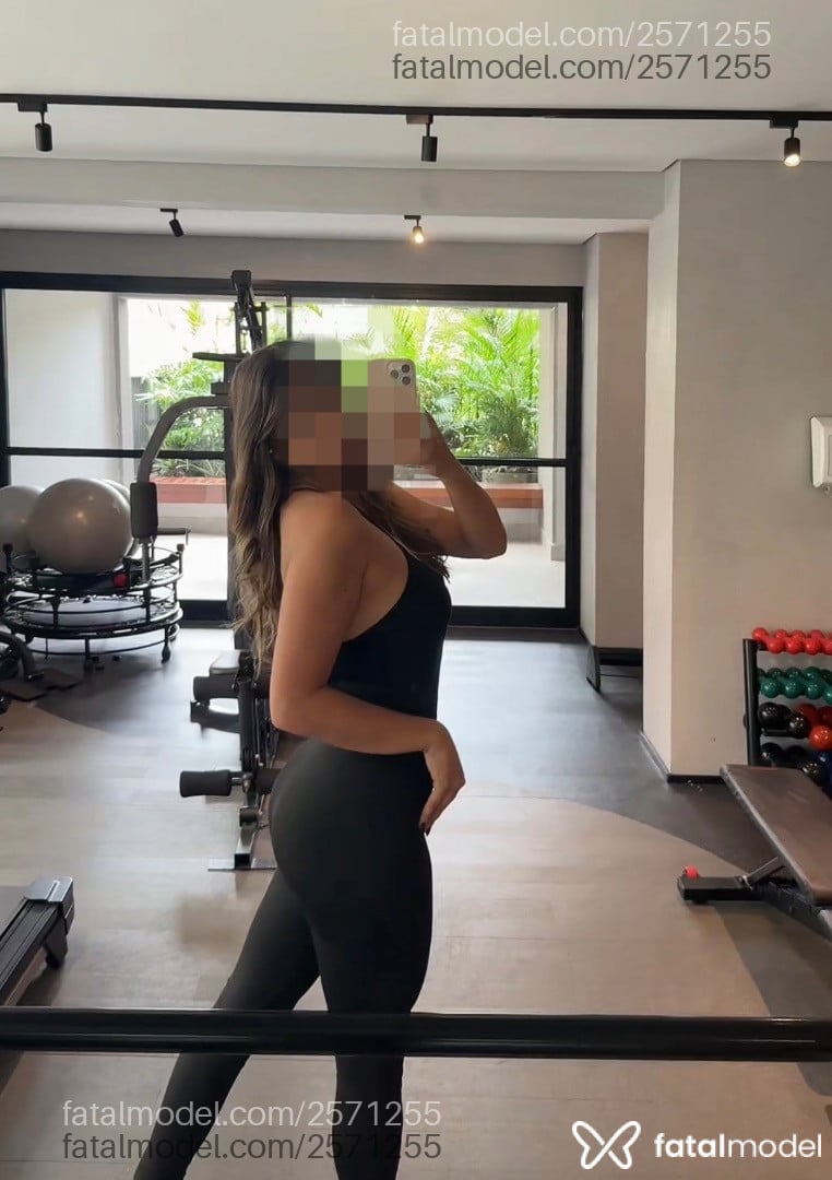 Acompanhante mulher morena (o) de olhos mel em Porto Alegre - ísis Villar