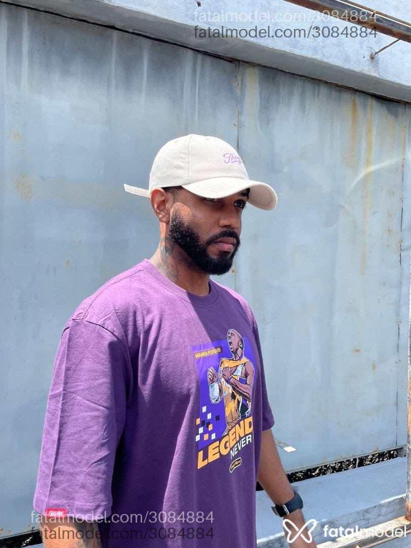 Acompanhante homem com cabelo castanho de olhos pretos em Rio de Janeiro - Vasconcellos