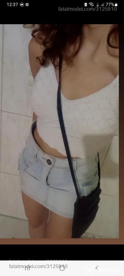 Acompanhante mulher com cabelo castanho de olhos castanhos - Adrielly Acompanhante mulher com cabelo castanho de olhos castanhos - Adrielly