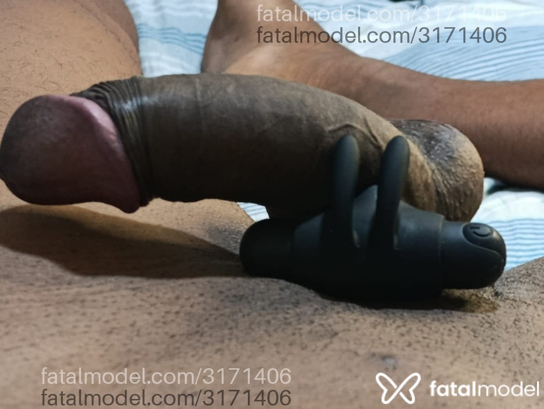 Acompanhante homem morena (o) de olhos castanhos em Uberlândia - Ribeiro