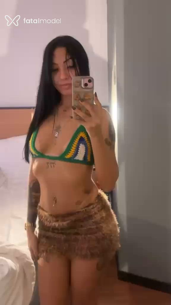 Acompanhante mulher morena (o) de olhos castanhos em Rio de Janeiro Acompanhante mulher morena (o) de olhos castanhos em Rio de Janeiro - Rennata Angel