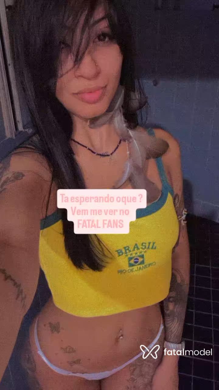 Acompanhante mulher morena (o) de olhos castanhos - Rennata Angel
