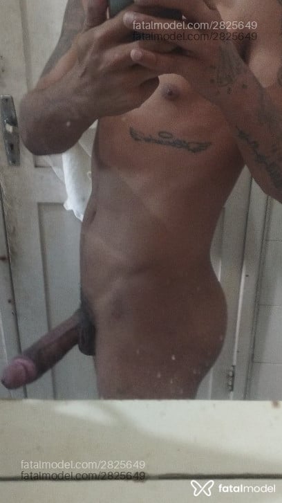 Acompanhante homem com cabelo castanho de olhos pretos em Rio de Janeiro - Dotadoatv