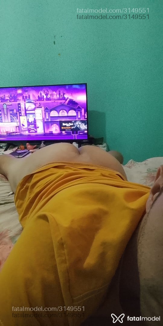 Acompanhante homem morena (o) de olhos verdes em Ampére - Ssafado