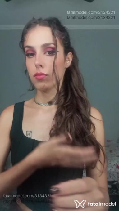 Acompanhante mulher com cabelo castanho de olhos castanhos em Indaiatuba Acompanhante mulher com cabelo castanho de olhos castanhos em Indaiatuba - Gabrieli