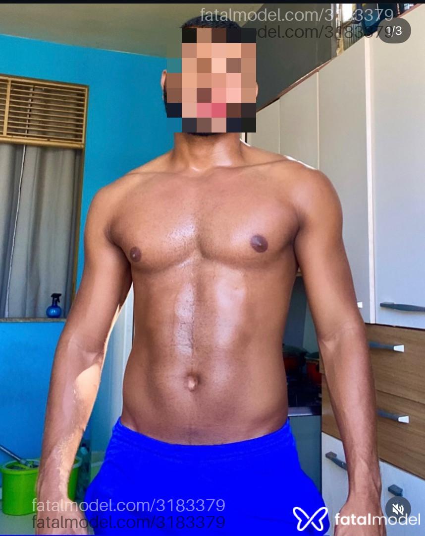 Acompanhante homem com cabelo castanho de olhos pretos em Belém - Breno Viegas