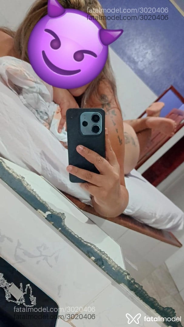 Acompanhante mulher loira (o) de olhos castanhos em Macapá Acompanhante mulher loira (o) de olhos castanhos em Macapá - Rubyyy