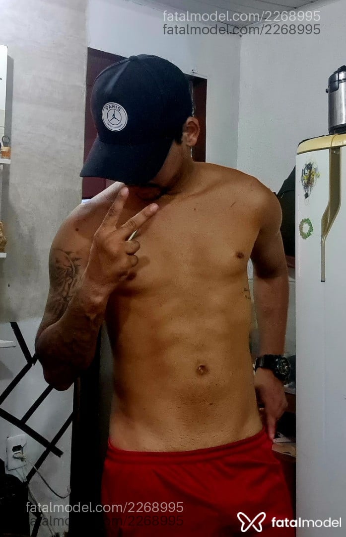 Acompanhante homem morena (o) de olhos castanhos em Rio de Janeiro Acompanhante homem morena (o) de olhos castanhos em Rio de Janeiro - Alex