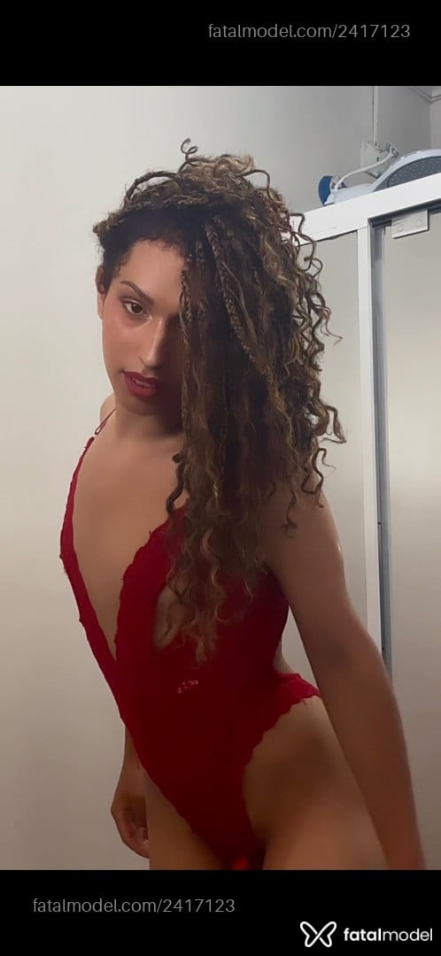 Acompanhante mulher trans morena (o) de olhos castanhos em Balneário Camboriú - Sophia