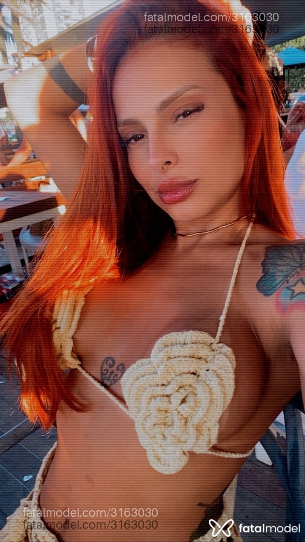 Acompanhante mulher ruiva (o) de olhos castanhos em Rio de Janeiro - Babaloo