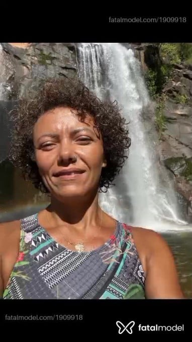 Acompanhante mulher com cabelo castanho de olhos pretos em São Paulo - Rose Pimentel