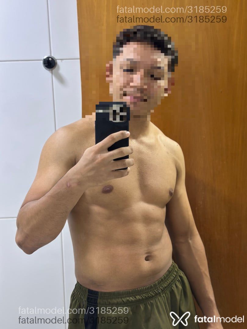 Acompanhante homem com cabelo castanho de olhos castanhos em Caldas Novas - Eberth