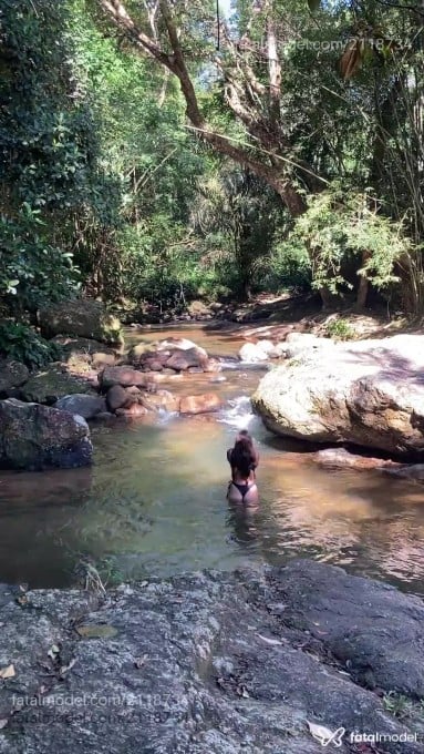 Acompanhante mulher com cabelo castanho de olhos castanhos em Macaé - Sofia Martinelli