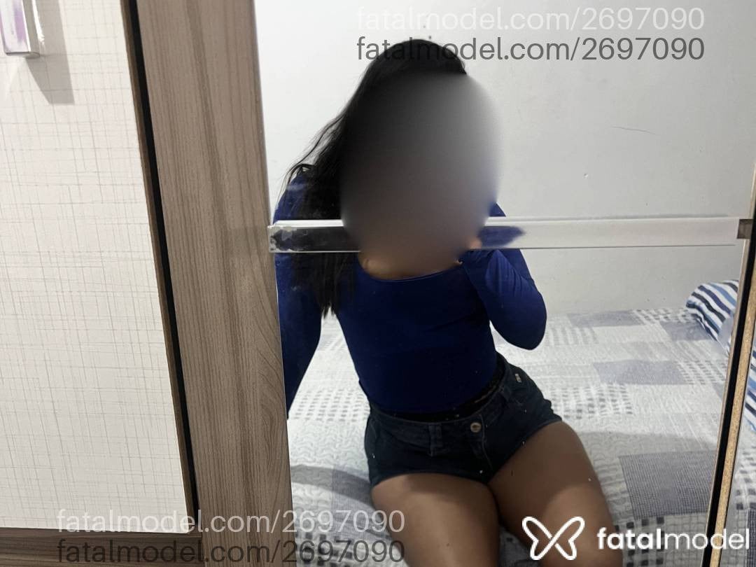 Acompanhante mulher morena (o) de olhos pretos em Catalão - Mirela Honorato