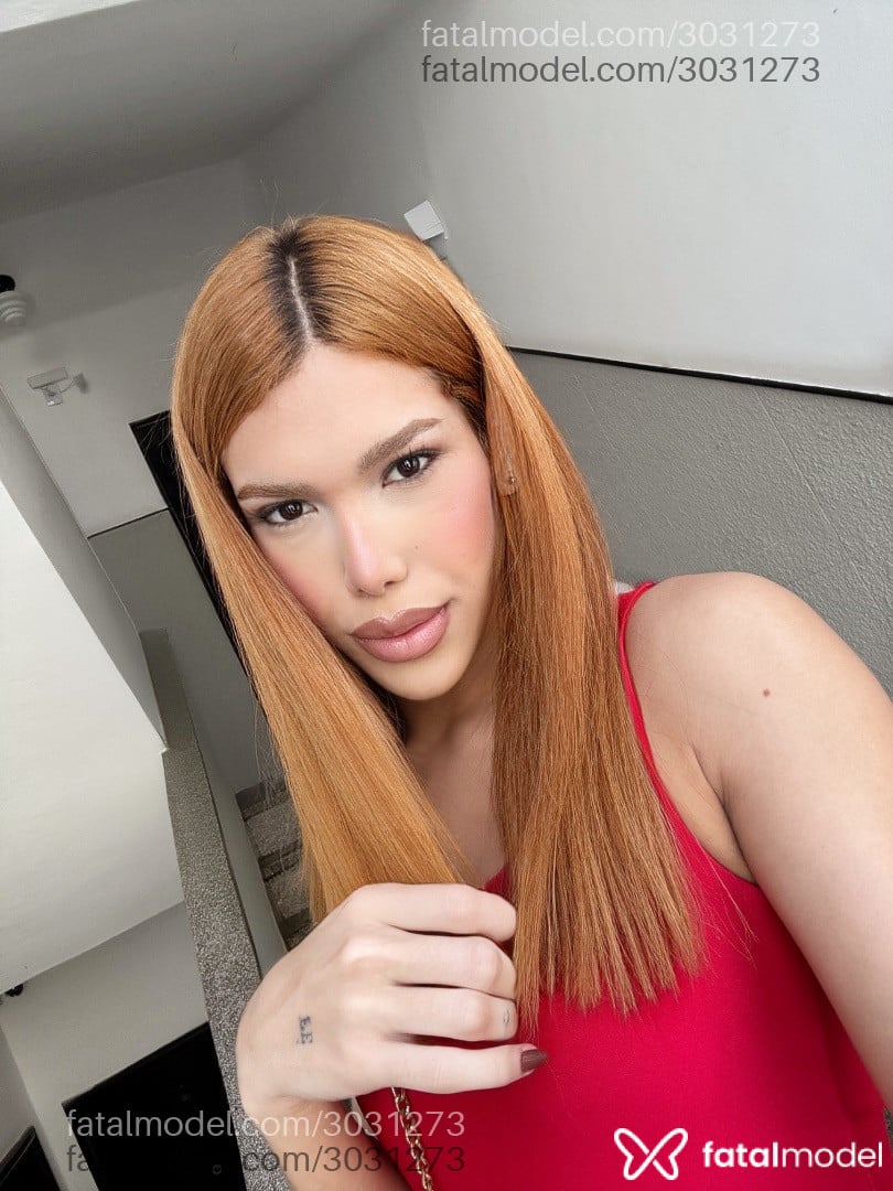 Acompanhante mulher trans ruiva (o) de olhos castanhos em Curitiba - Jade Gomes