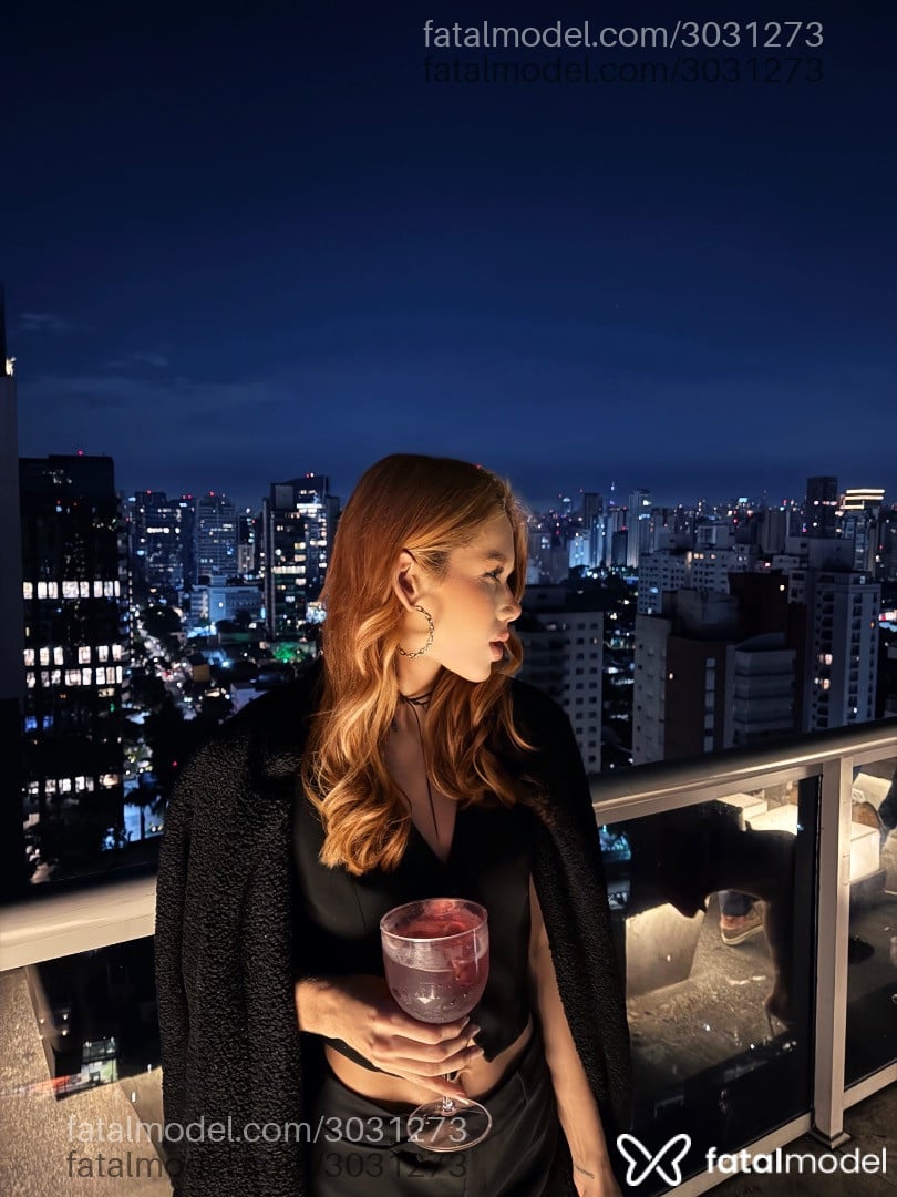 Acompanhante mulher trans ruiva (o) de olhos castanhos em Curitiba - Jade Gomes