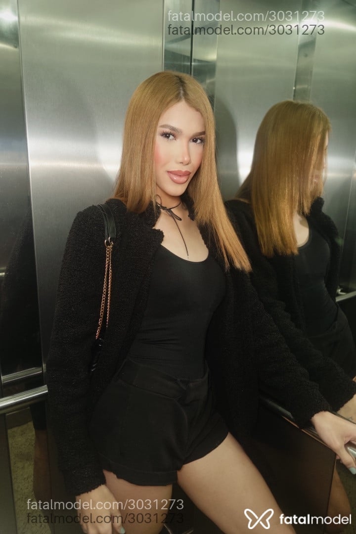 Acompanhante mulher trans ruiva (o) de olhos castanhos em Curitiba - Jade Gomes