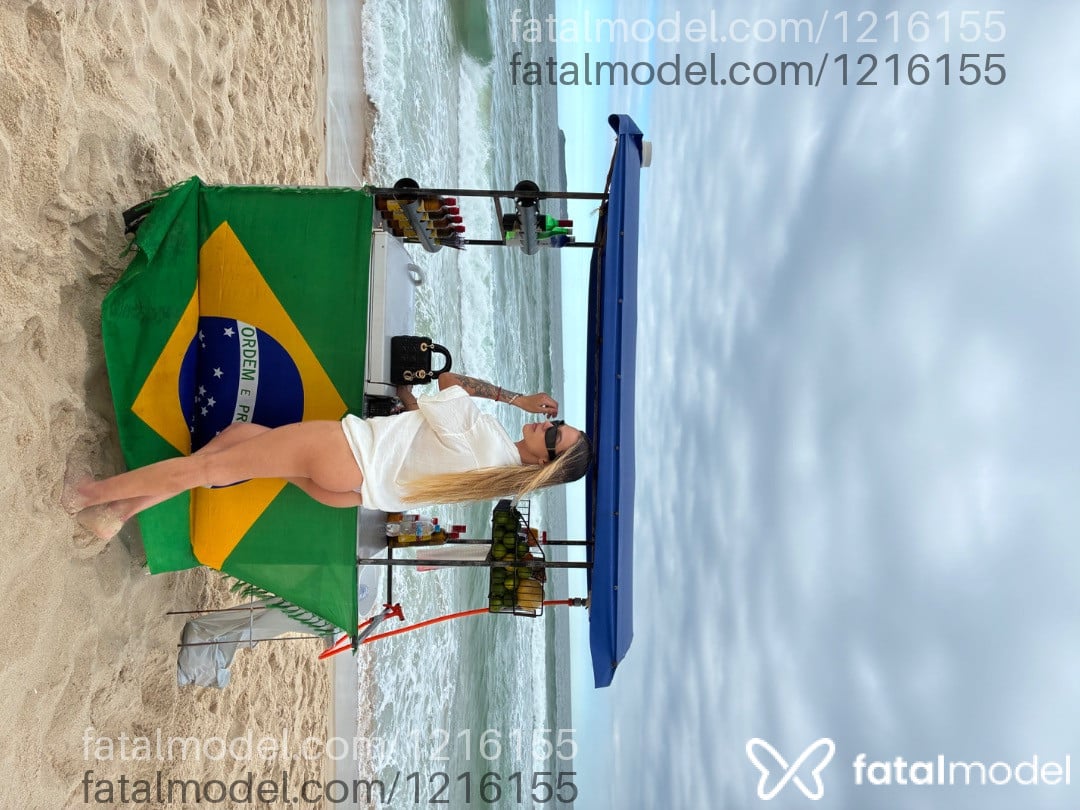 Acompanhante mulher trans loira (o) de olhos castanhos em Florianópolis - Lara Lopes