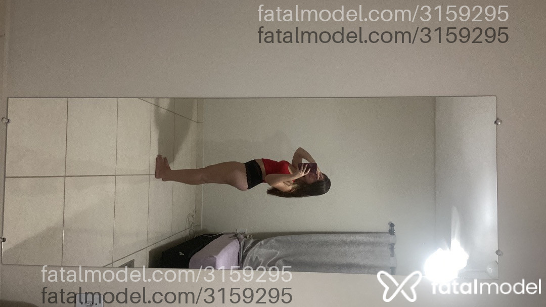 Acompanhante mulher loira (o) de olhos castanhos em Virtual Acompanhante mulher loira (o) de olhos castanhos em Virtual - Jdtmanu