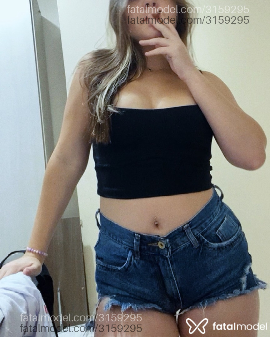 Acompanhante mulher loira (o) de olhos castanhos em Virtual Acompanhante mulher loira (o) de olhos castanhos em Virtual - Jdtmanu