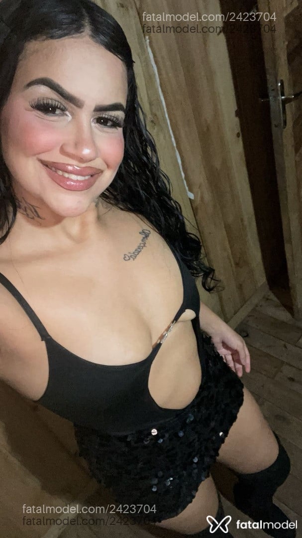 Acompanhante mulher morena (o) de olhos castanhos em Itapema - Nyque Gretchen