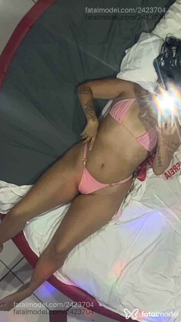 Acompanhante mulher morena (o) de olhos castanhos em Itapema - Nyque Gretchen