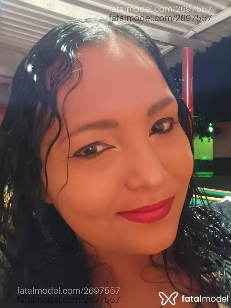 Acompanhante mulher morena (o) de olhos castanhos em Goiânia - Bruna Danielly