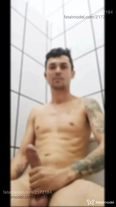 Acompanhante homem com cabelo castanho de olhos castanhos em Itapema - Bruninho