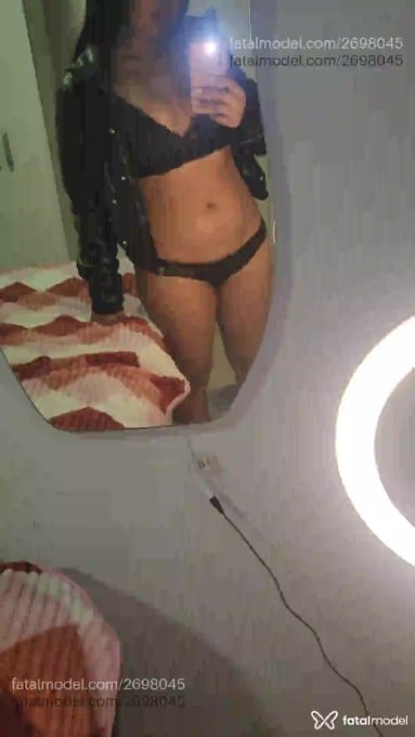 Acompanhante mulher morena (o) de olhos castanhos em Caxias do Sul - Pamela Veneca