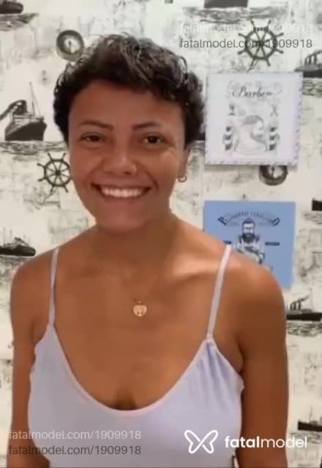 Acompanhante mulher com cabelo castanho de olhos pretos em São Paulo - Rose Pimentel