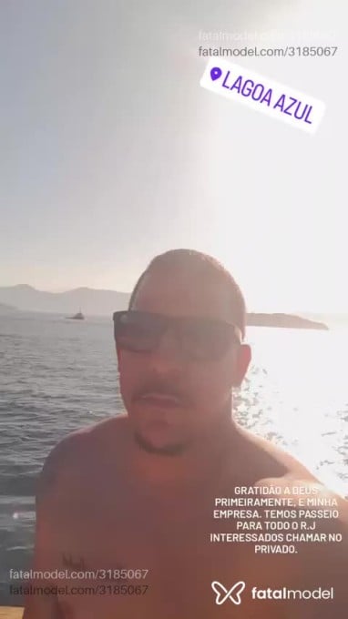 Acompanhante homem com cabelo castanho de olhos castanhos em Rio de Janeiro Acompanhante homem com cabelo castanho de olhos castanhos em Rio de Janeiro - Teddy
