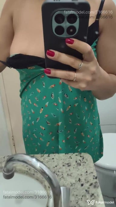 Acompanhante mulher com cabelo castanho de olhos castanhos em São Paulo - Thatá