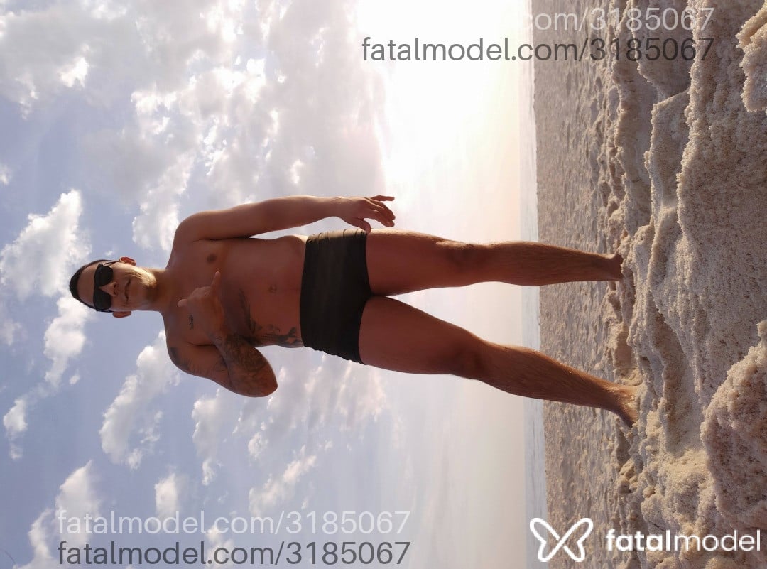 Acompanhante homem com cabelo castanho de olhos castanhos em Rio de Janeiro Acompanhante homem com cabelo castanho de olhos castanhos em Rio de Janeiro - Teddy