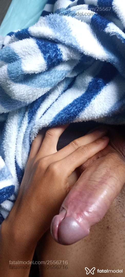 Acompanhante homem morena (o) de olhos verdes - Boladinho