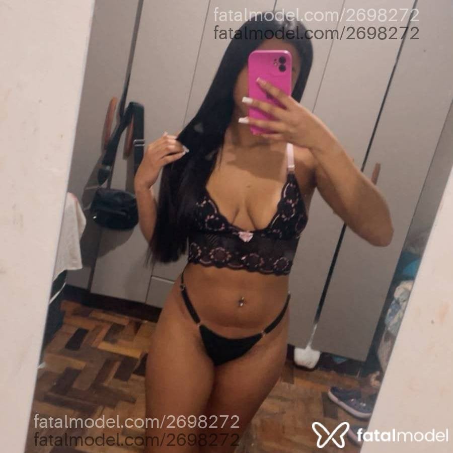 Acompanhante mulher morena (o) de olhos pretos - Morena