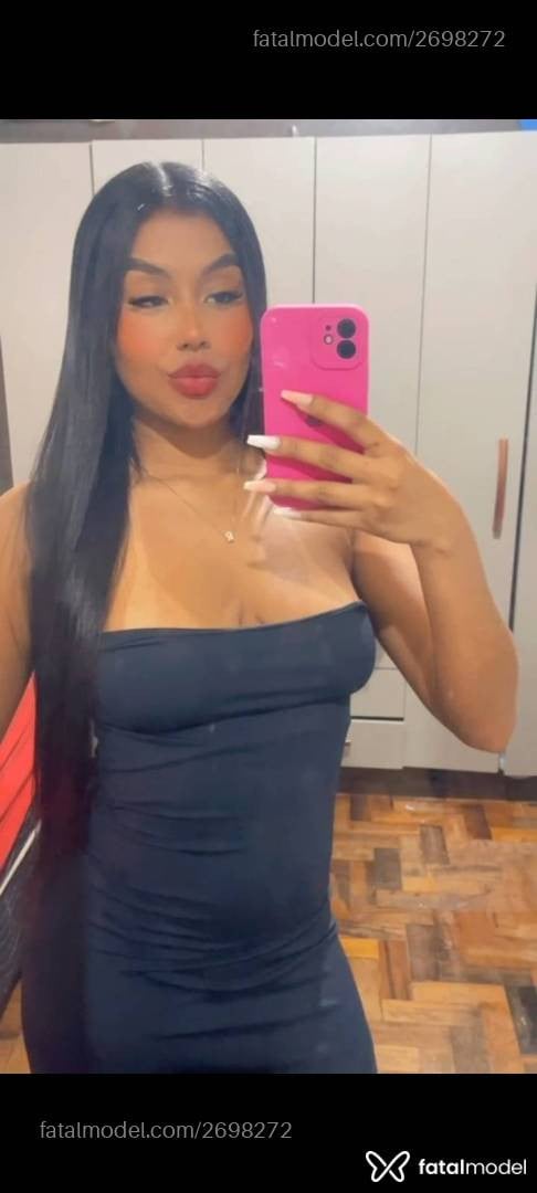 Acompanhante mulher morena (o) de olhos pretos - Morena Acompanhante mulher morena (o) de olhos pretos - Morena
