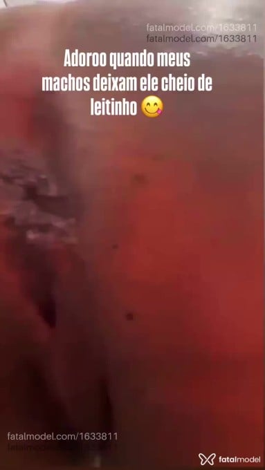 Acompanhante mulher com cabelo colorido de olhos mel em São José Acompanhante mulher com cabelo colorido de olhos mel em São José - Sarah