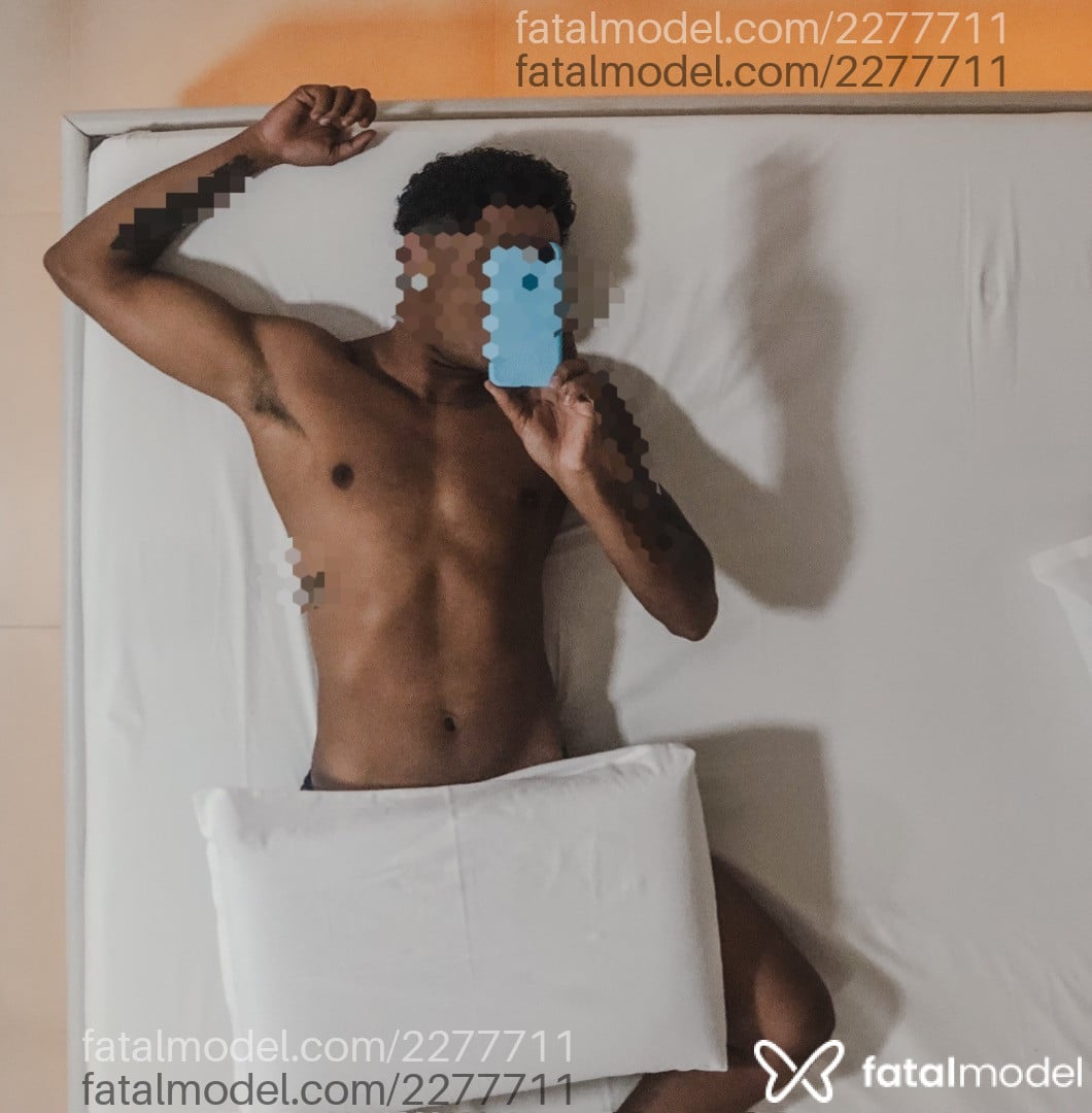 Acompanhante homem morena (o) de olhos castanhos em Chapecó Acompanhante homem morena (o) de olhos castanhos em Chapecó - Júnior