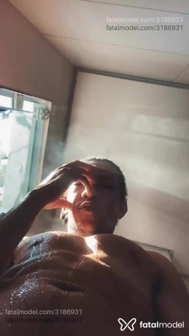 Acompanhante homem morena (o) de olhos castanhos em Contagem - Srmartins