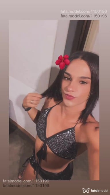 Acompanhante travesti morena (o) de olhos castanhos em Formiga - Karen kellen