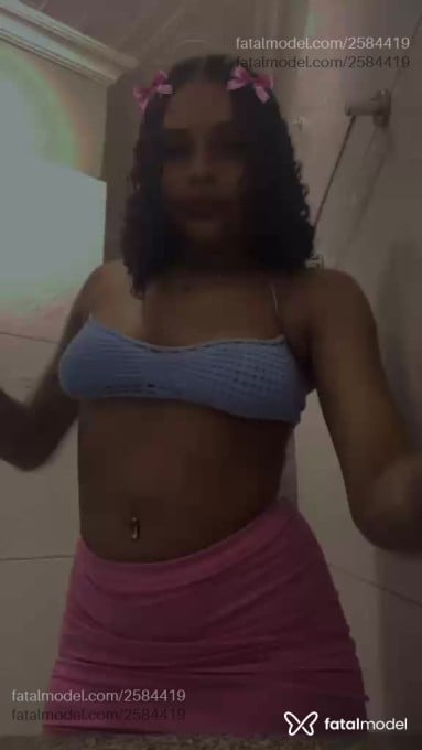 Acompanhante mulher morena (o) de olhos pretos em São Luís - Vitória