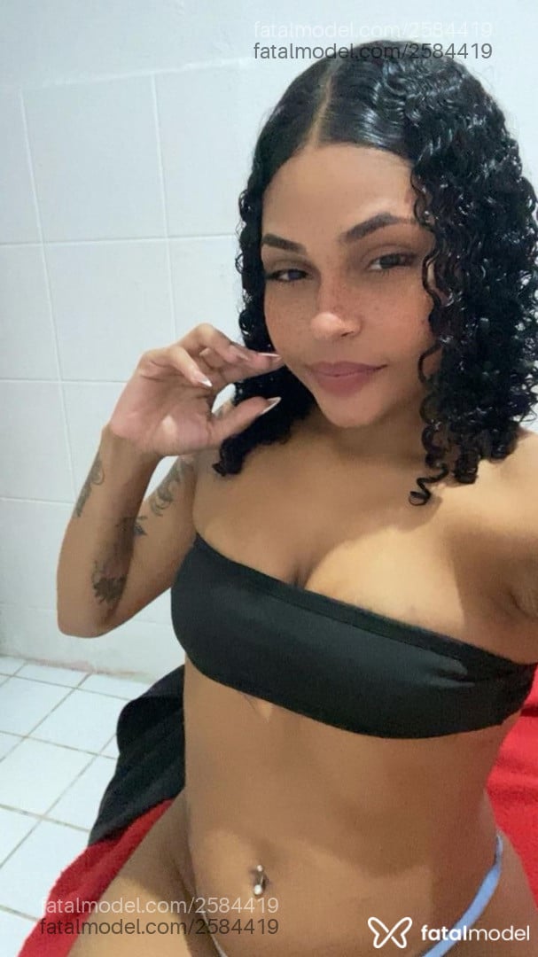 Acompanhante mulher morena (o) de olhos pretos em São Luís - Vitória