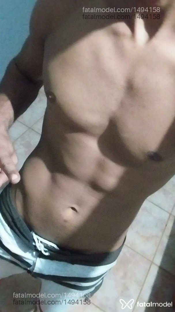 Acompanhante homem com cabelo castanho de olhos castanhos em Londrina Acompanhante homem com cabelo castanho de olhos castanhos em Londrina - Higor von kööster