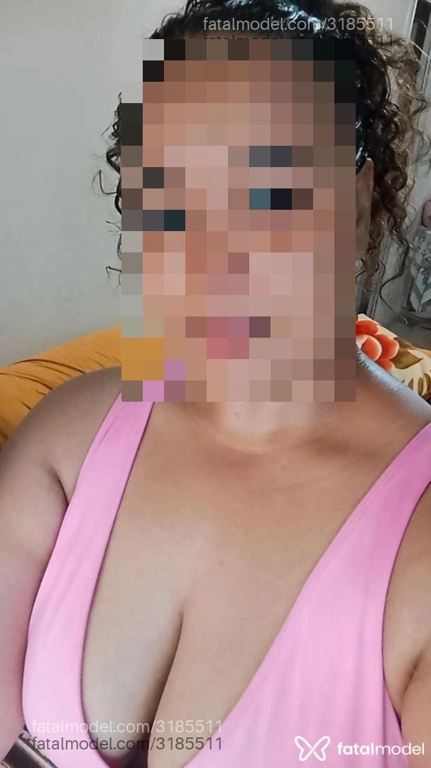 Acompanhante mulher morena (o) de olhos pretos - Thyla Olly
